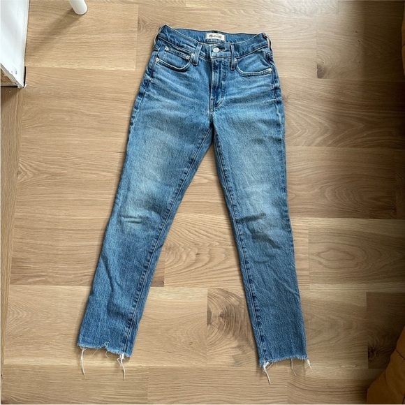 Madewell Classic Blue Women's Jeans - Picture 3 of 8